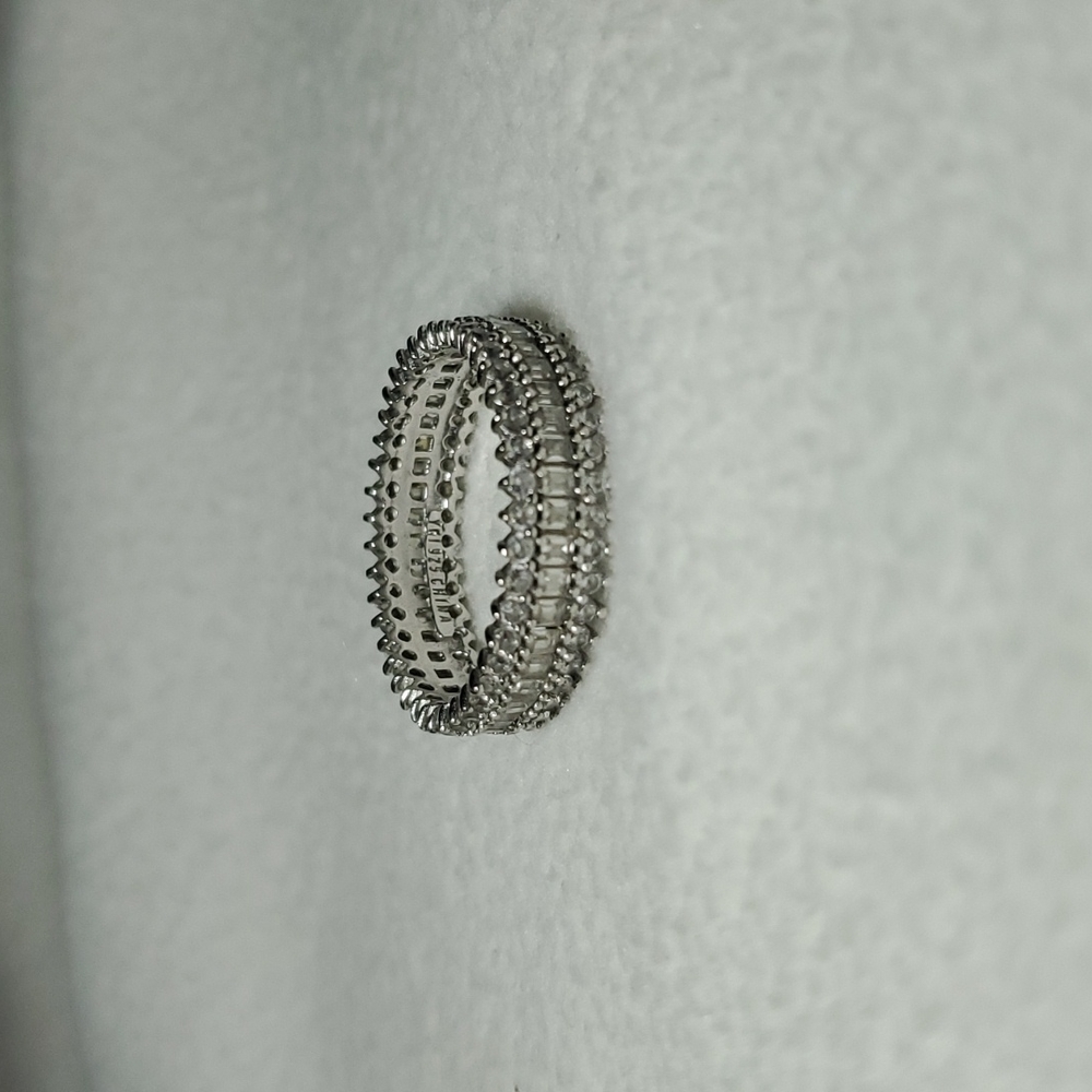 Sterling silver ring cubic zirconia all around